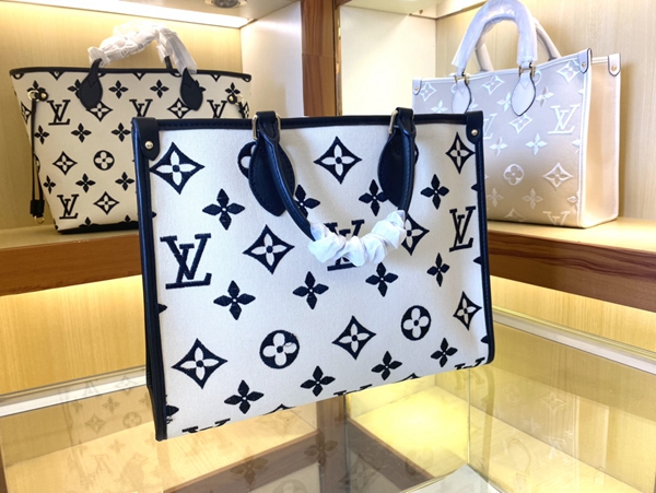 ルイヴィトンバッグ側面デザイン